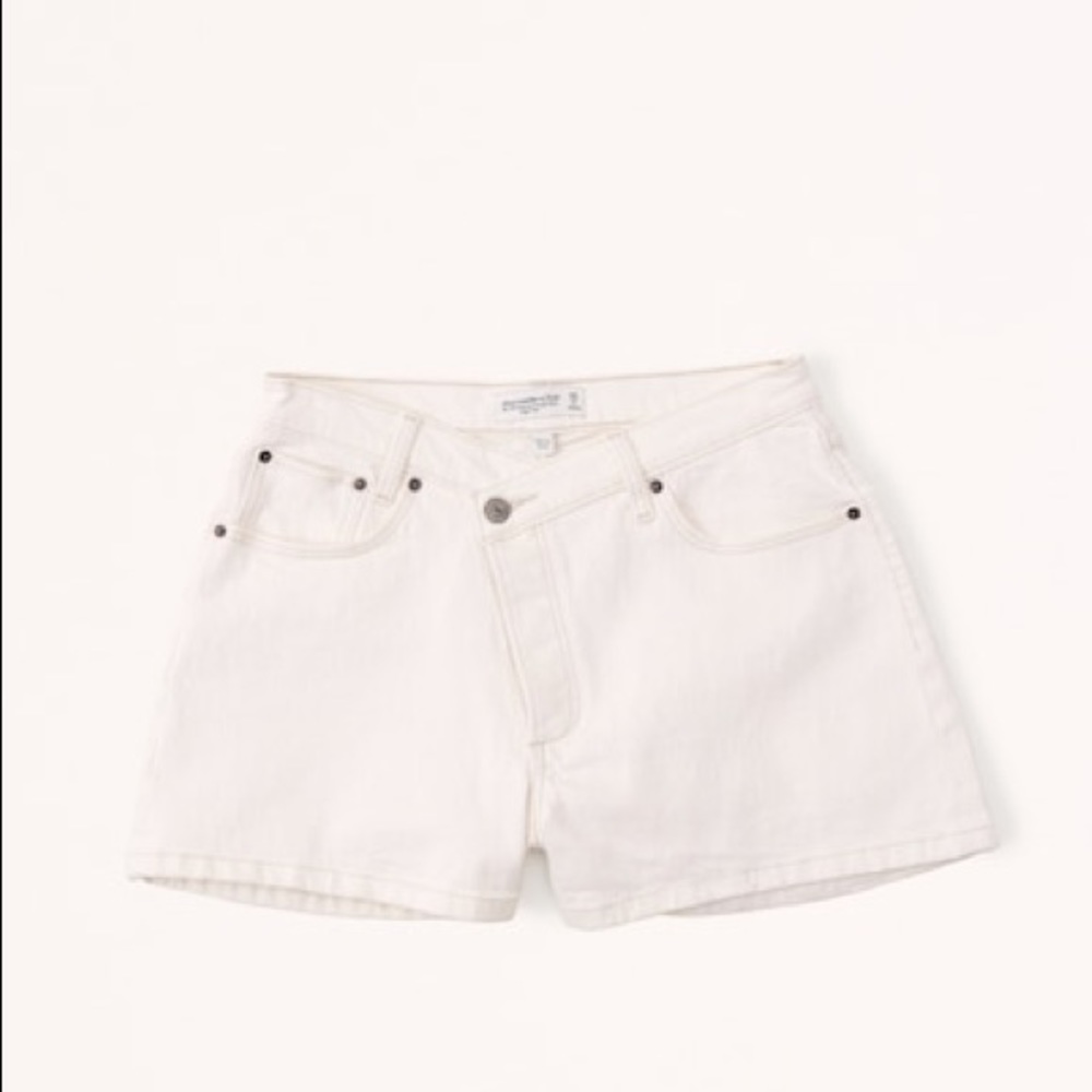 Abercrombie & Fitch 90’s shorts